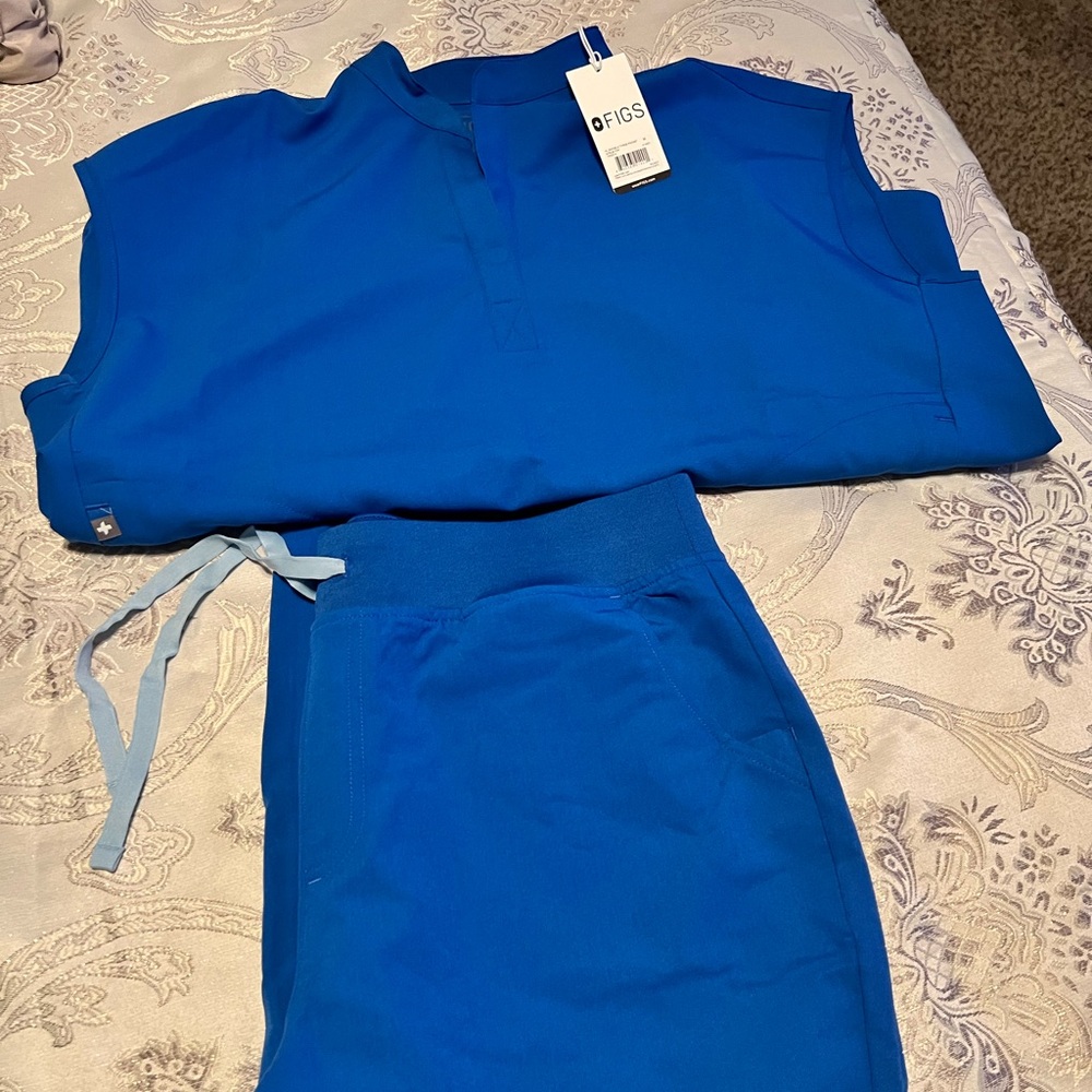 Brand new with tags figs scrubs